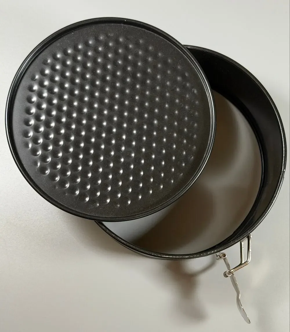 7 Inch Nonstick Springform Cake Pan Removable Base Like New - Picture 1 of 7